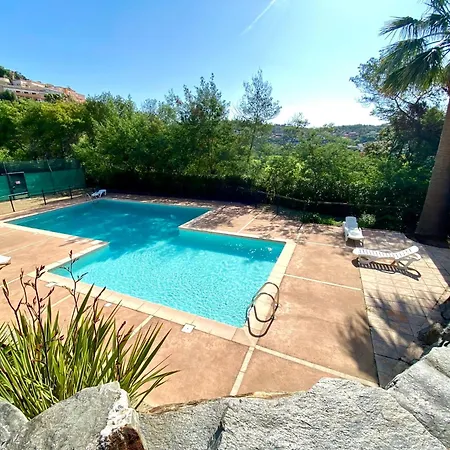 펜션 Mazet Climatise Vue I Piscine I Parking I Wifi I Linge Et Menage Inclus *